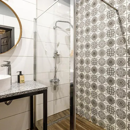 Urban Chic - Center - Great Location&kosciuszki Apartment Wroclaw